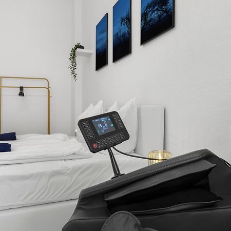 62Qm2, Massageseat, Billard-Table, King-Sized Bed Apartment Берлин Екстериор снимка